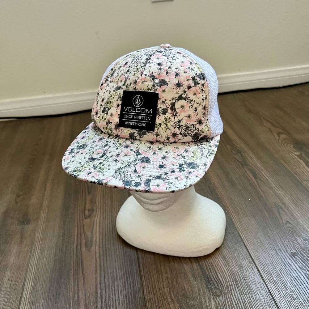 Volcom  Floral Hat - Pink and White